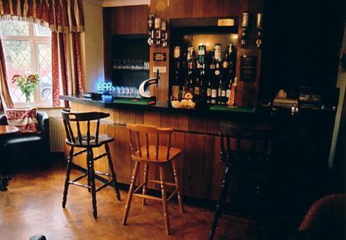 Nonsuch Park Hotel เอปซอม ภายนอก รูปภาพ
